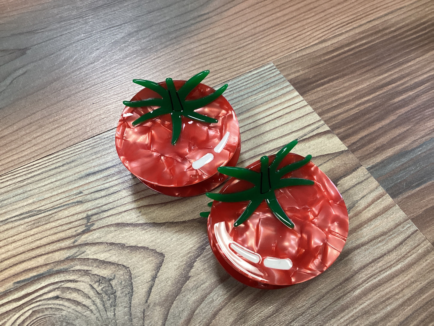 Tomato Claw Clip