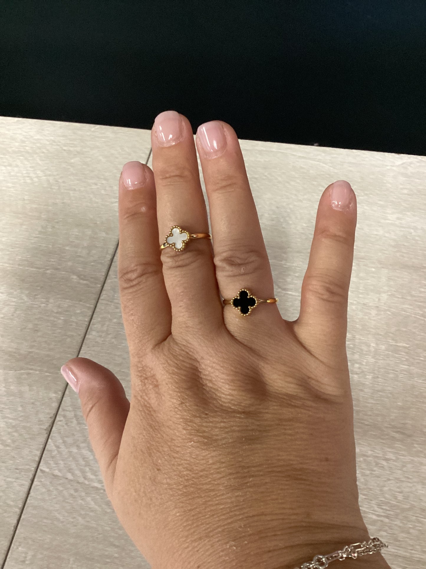 Small Clover Adjustable Ring