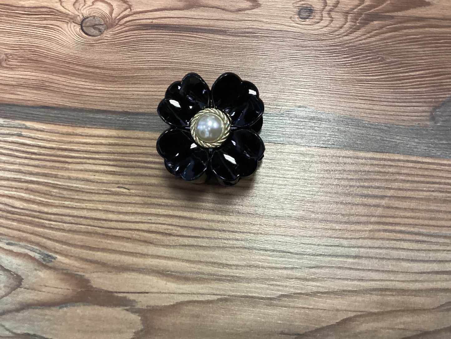 Black Pearl Flower Clip