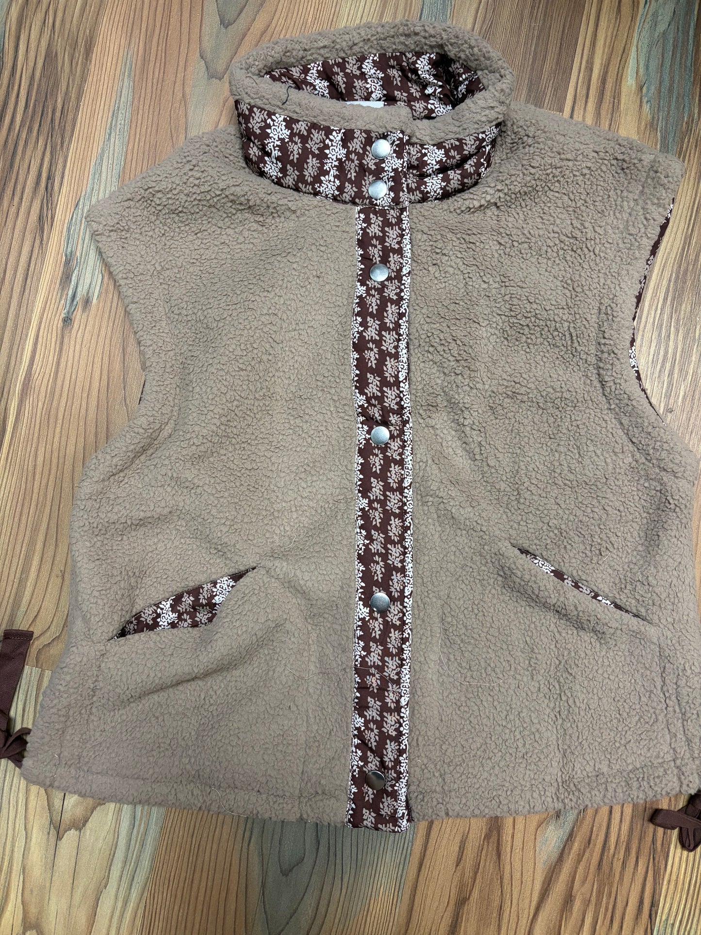 Sherpa Side Bow Vest