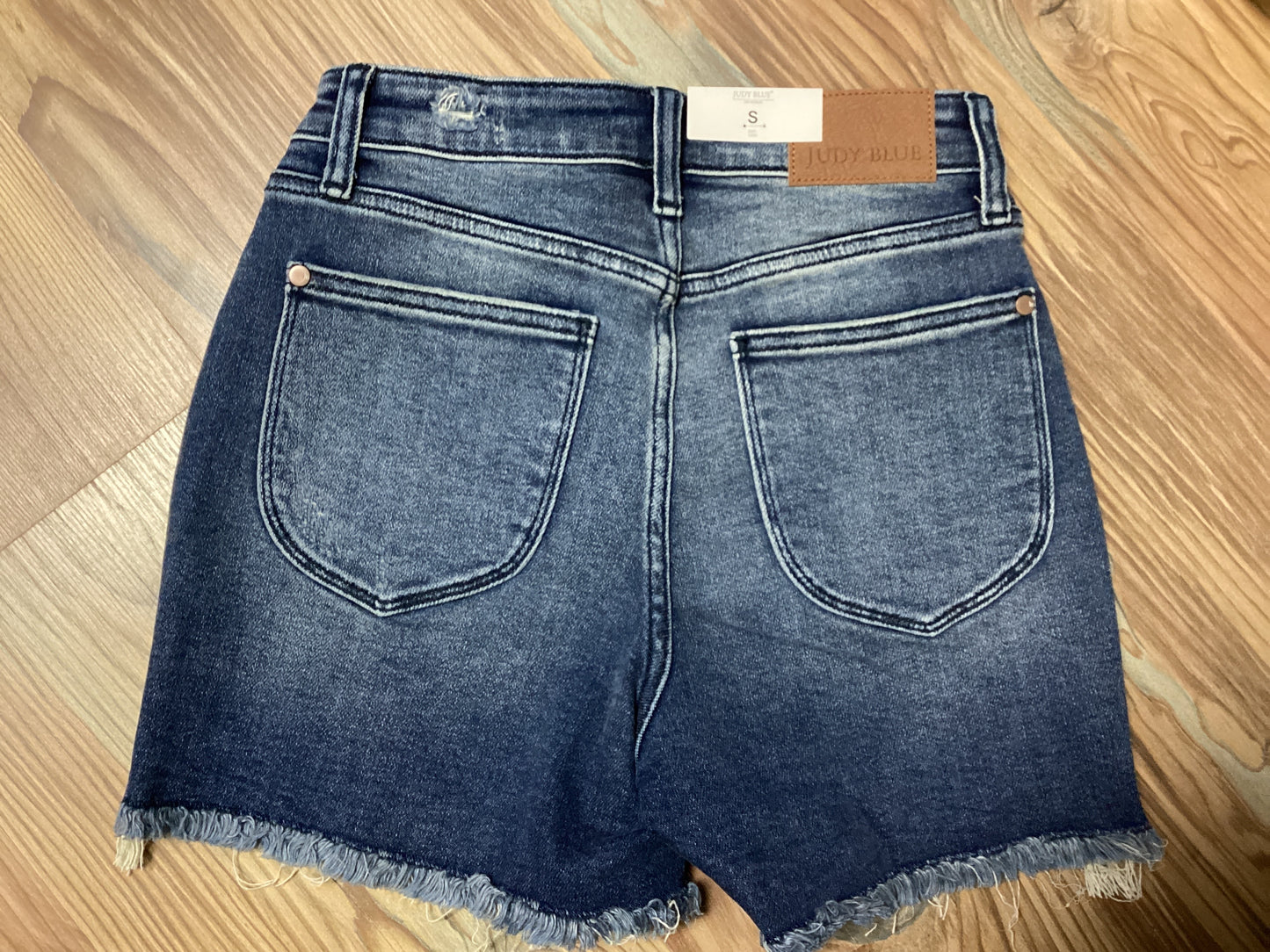 Judy Blue V Front Frayed Hem Shorts