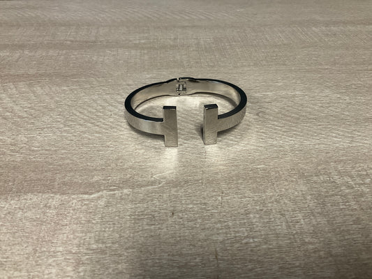 Open T Bracelet