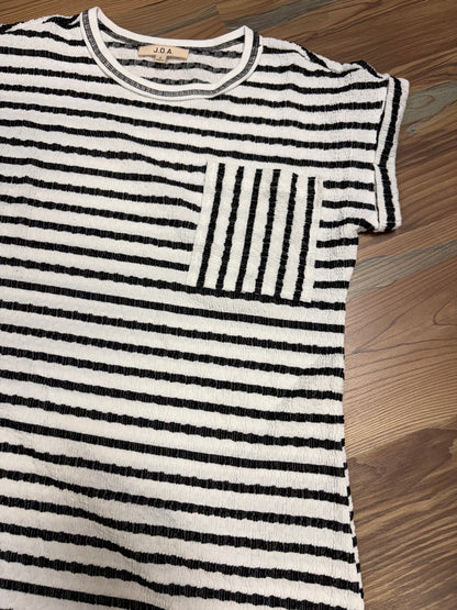 Black White Crinkle Dress