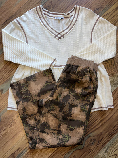 Camo Elastic Waist Cotton Pants