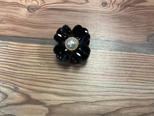 Black Pearl Flower Clip