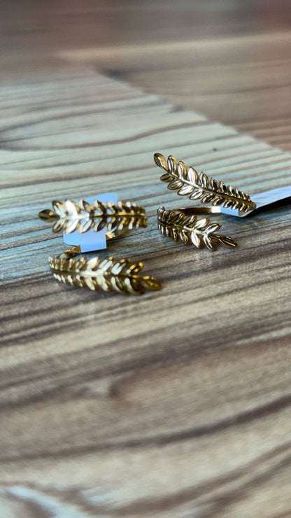 Golden Wreath Ring