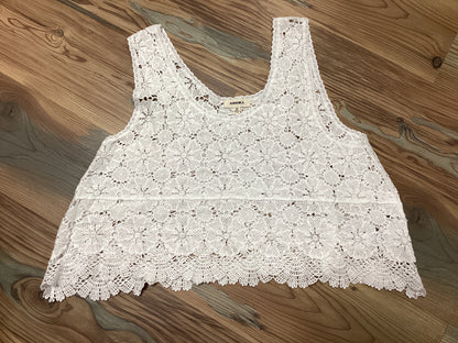 White One Size Crochet Crop Tank