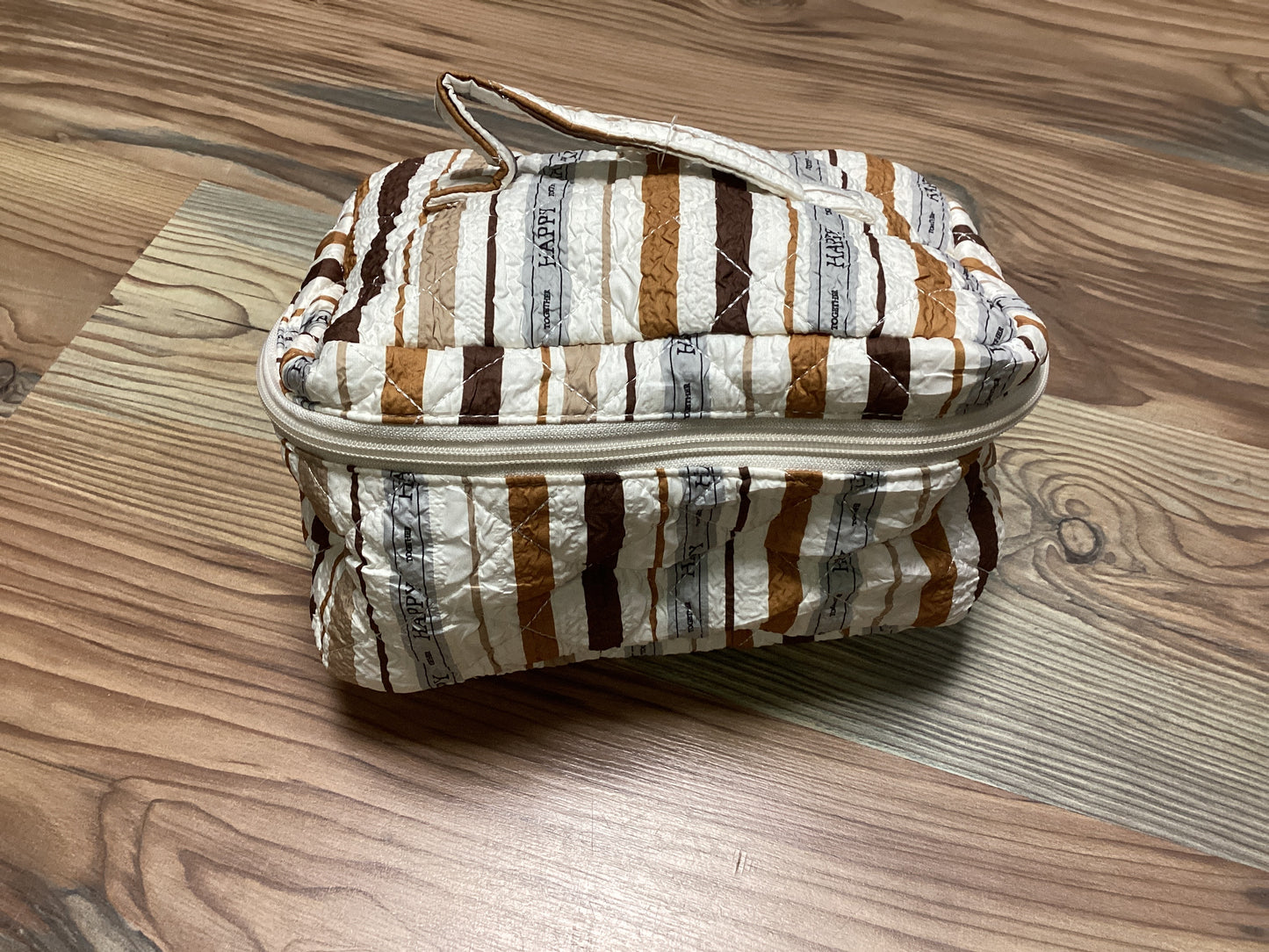 Quilt Striped Cosmo Bag