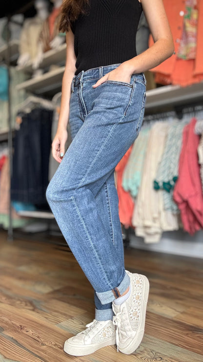 Judy Blue Medium Wash Mid Rise Boyfriend