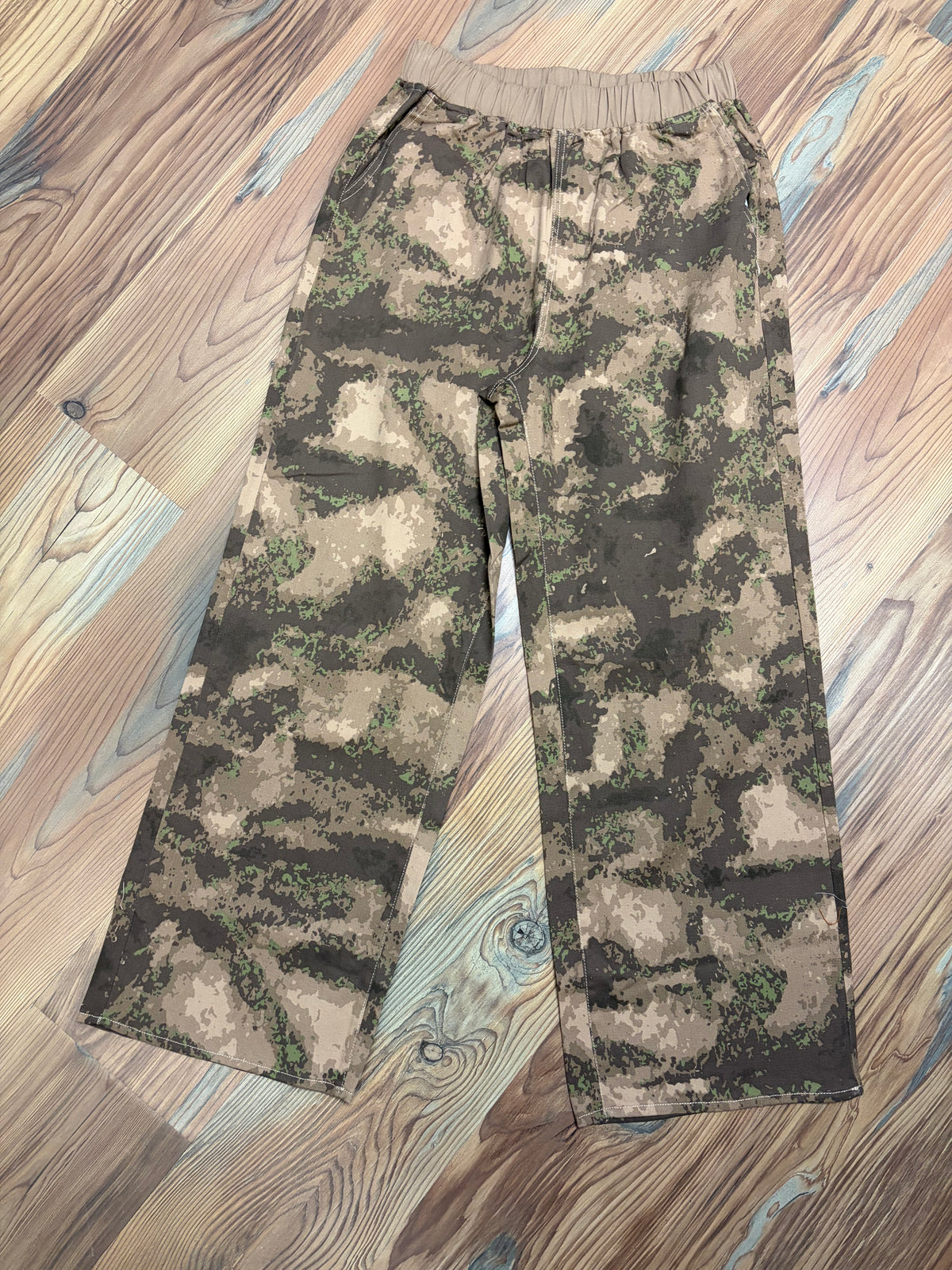 Camo Elastic Waist Cotton Pants