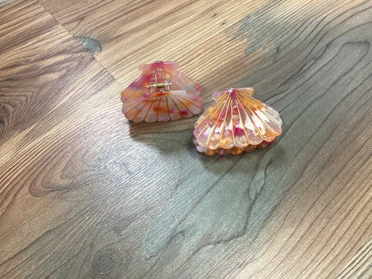 Coral Shell Claw Clip