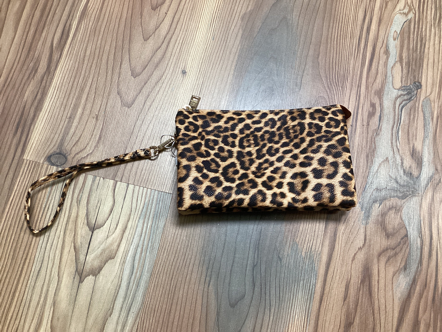 Leopard Crossbody/Wristlet