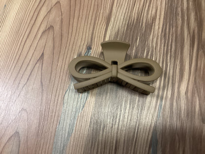 Matte Bow Clip