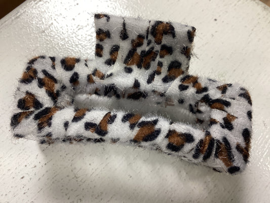 Fuzzy Leopard Claw Clip