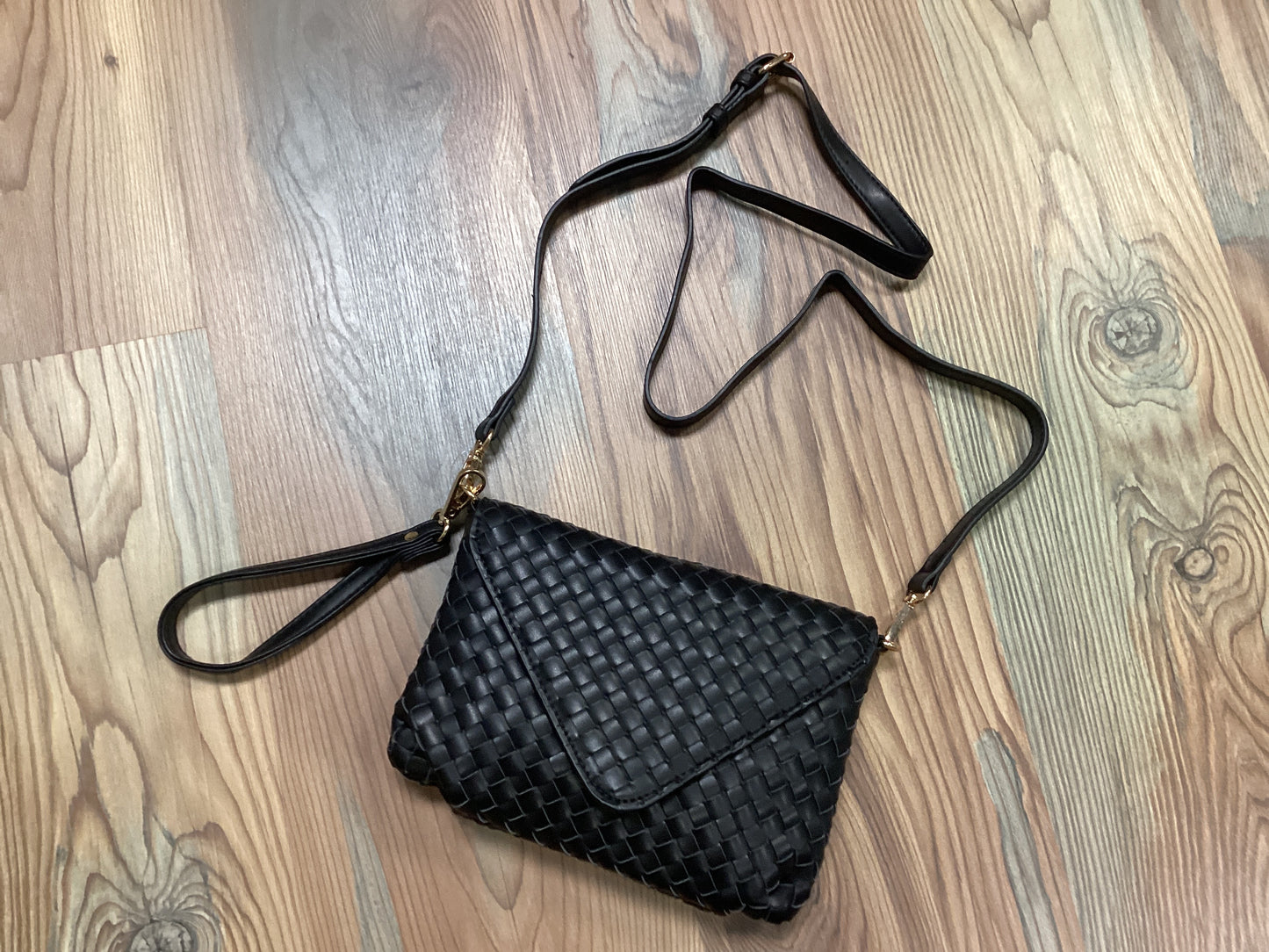 Lynn Three Compartment Black Woven Crossbody