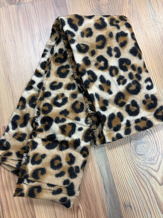 Leopard Knit Scarf