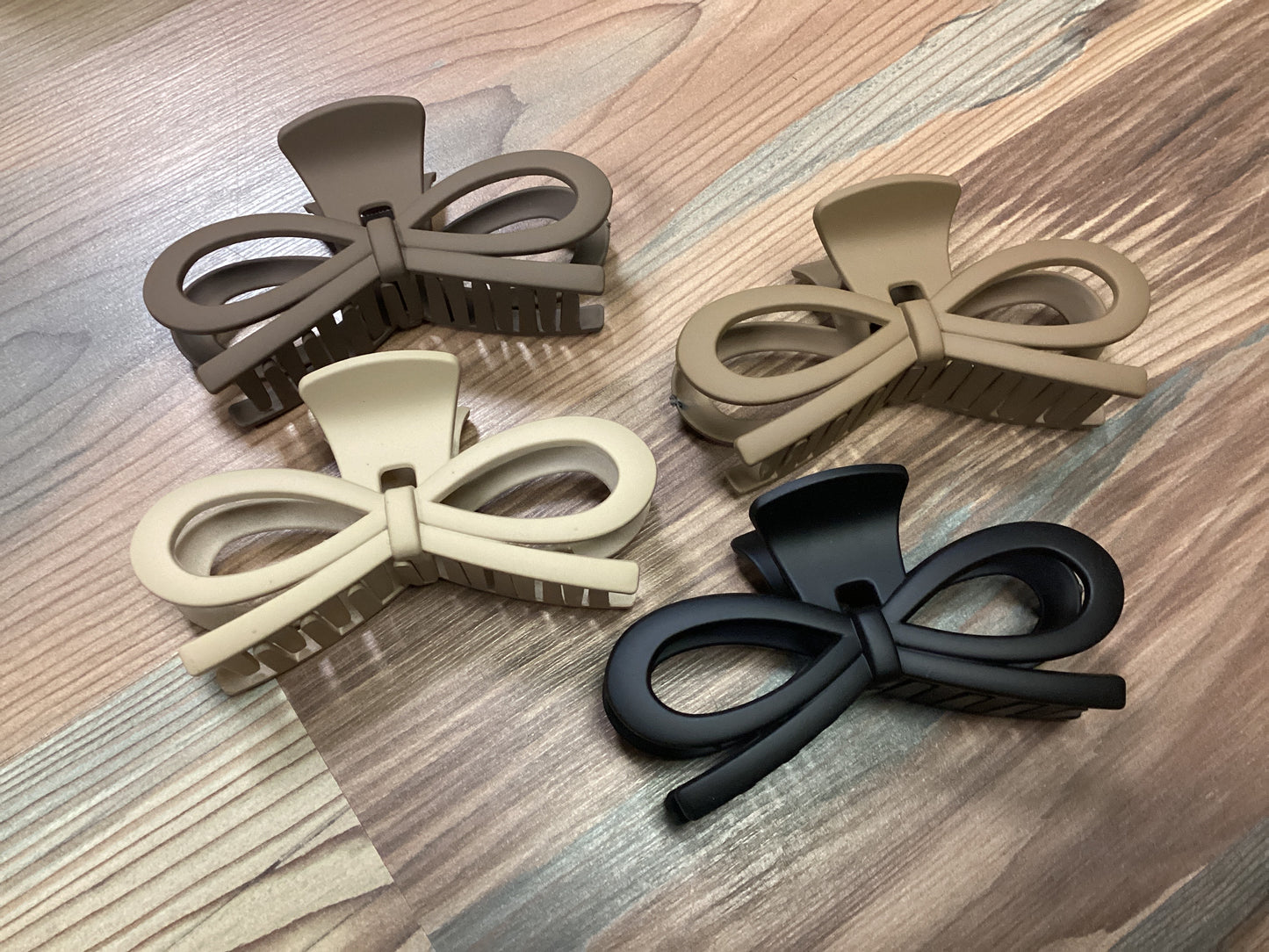 Matte Bow Clip