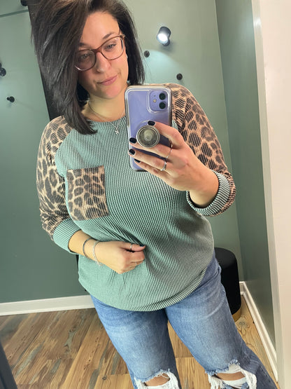 Ribbed Cheetah Sleeve Top