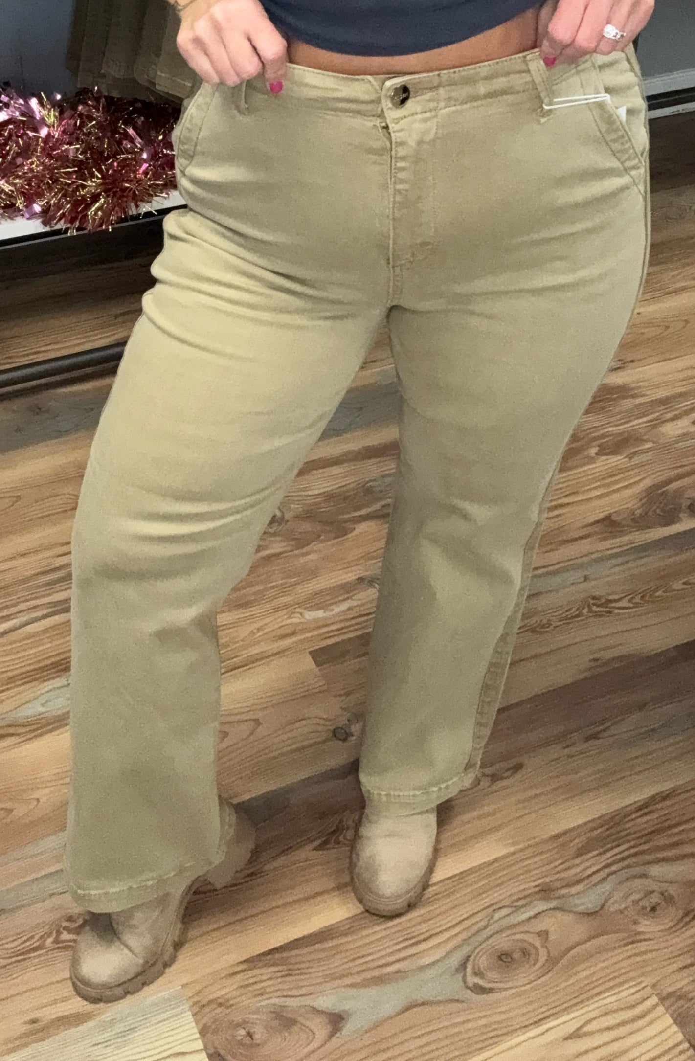 Risen Sand Side Twill Straight High Rise