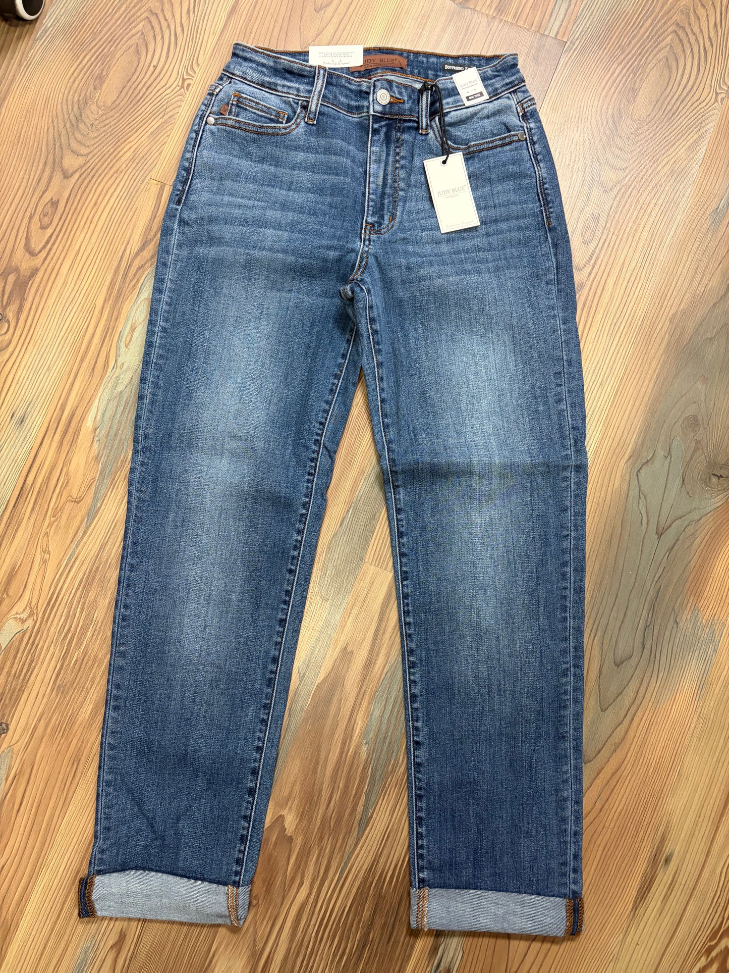 Judy Blue Medium Wash Mid Rise Boyfriend